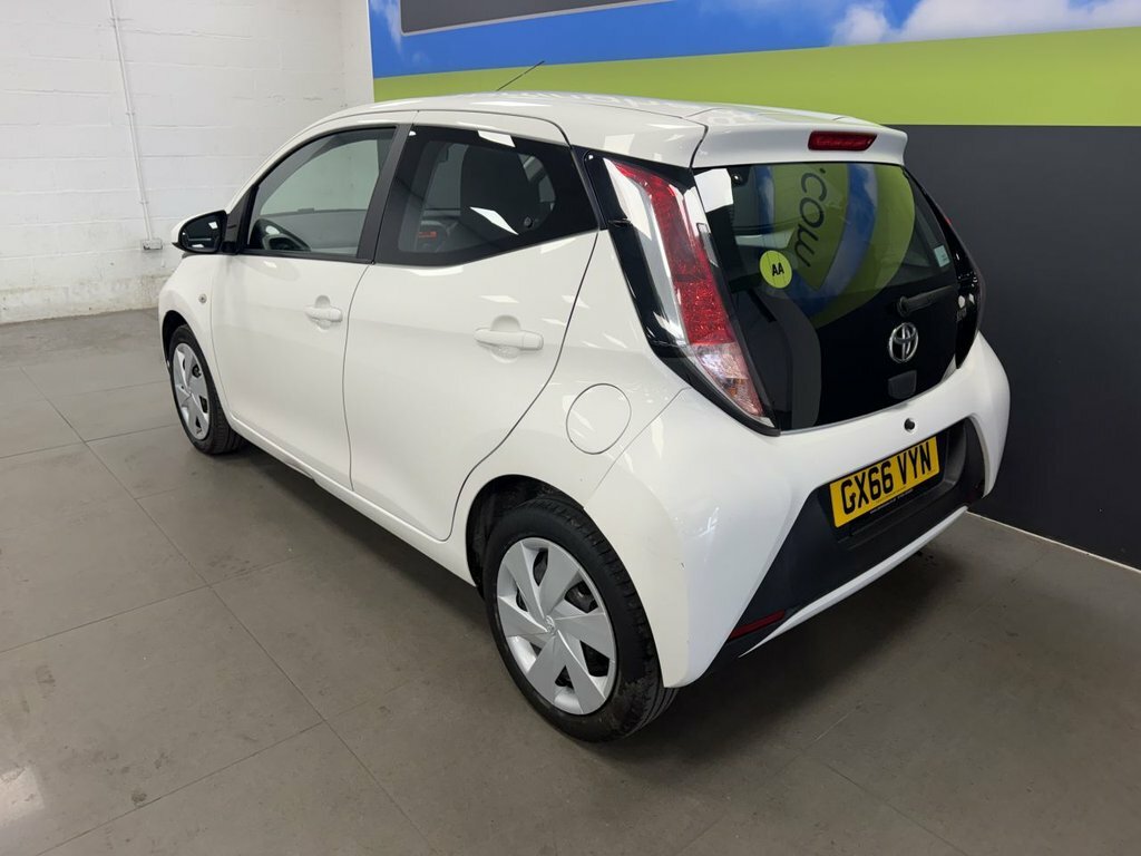 Toyota Aygo 1.0 Vvt-i X-cite 3 Yellow #9
