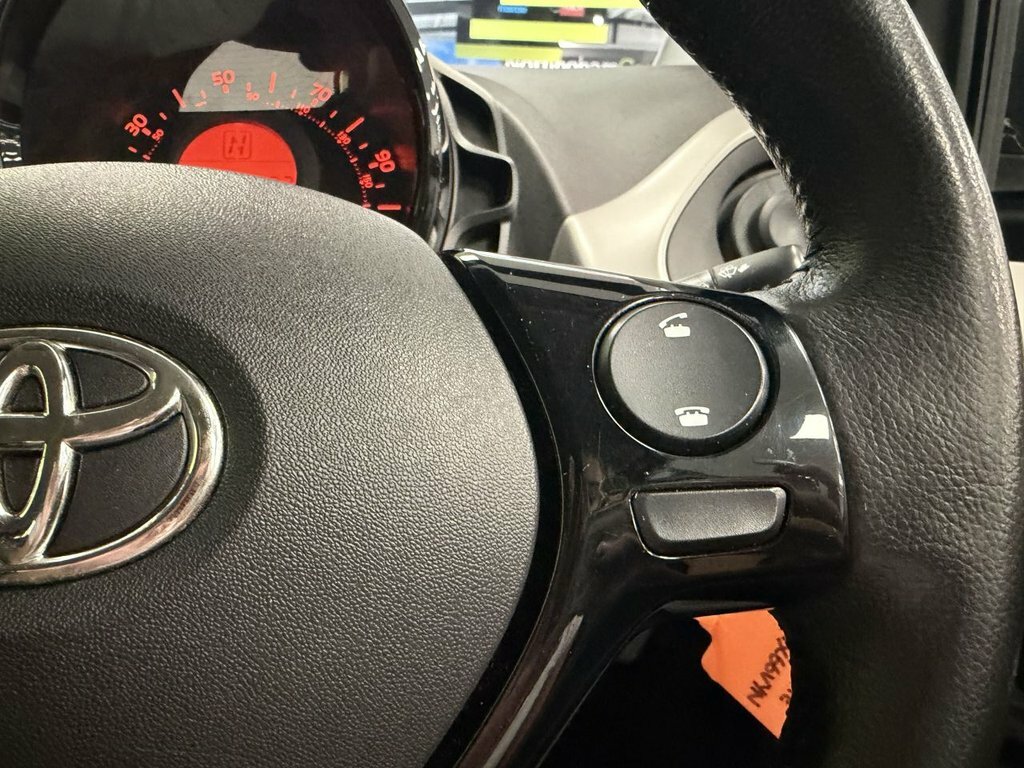 Toyota Aygo 1.0 Vvt-i X-cite 3 Yellow #18