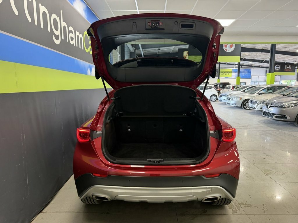 Infiniti QX30 2.2L Luxe Red #6