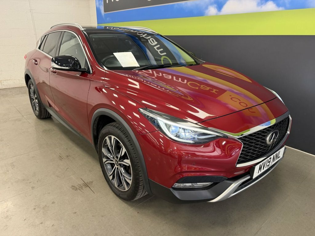 Infiniti QX30 2.2L Luxe Red #2