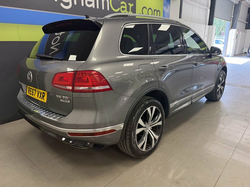 Volkswagen Touareg 3L R-line Grey #4
