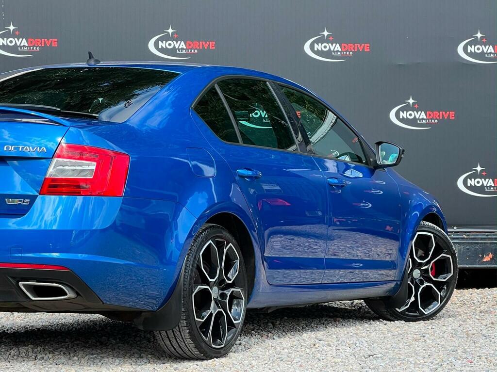 Skoda Octavia Estate 2.0 Tdi Scout 4Wd Euro 6 Ss 201666 Red #13