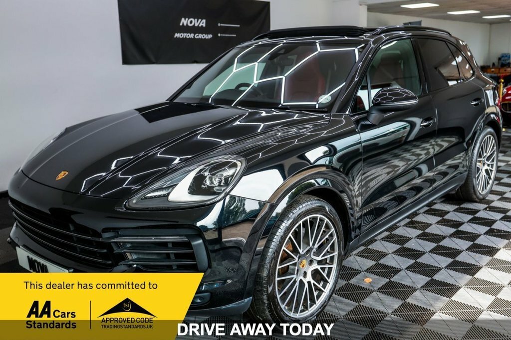 Porsche Cayenne 3L Platinum Edition Black
