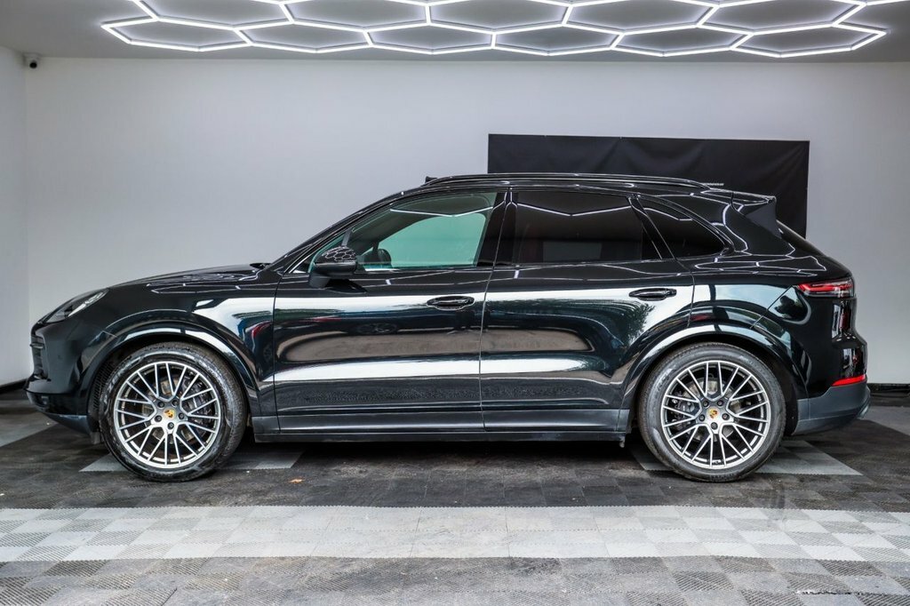 Porsche Cayenne 3L Platinum Edition Black #6