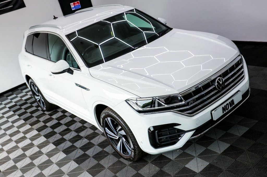 Volkswagen Touareg 3L R-line Tech White #4