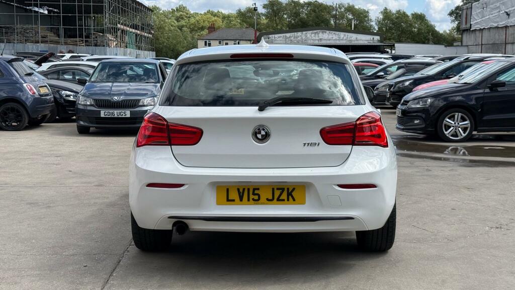 BMW 1 Series Sport White #6
