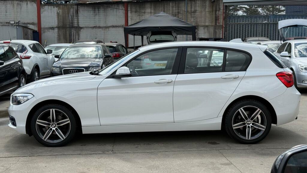 BMW 1 Series Sport White #5