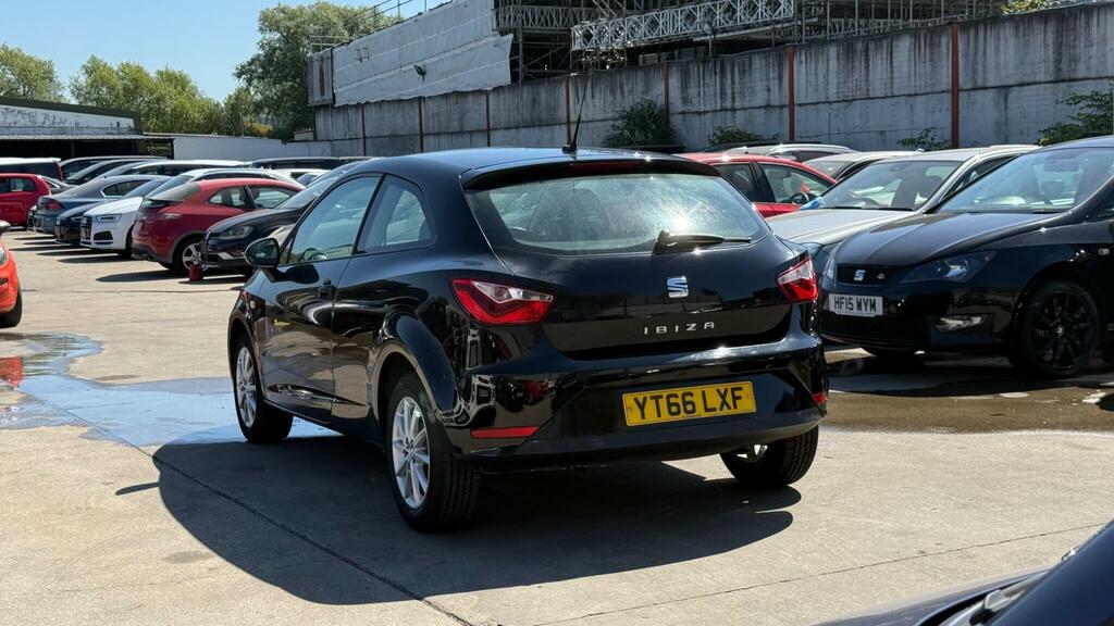 Seat Ibiza Se Black #4