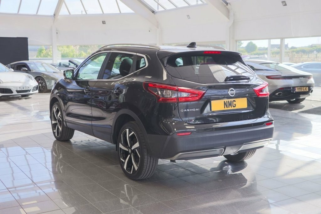 Nissan Qashqai 1.2L Tekna VF17OWD Black #4