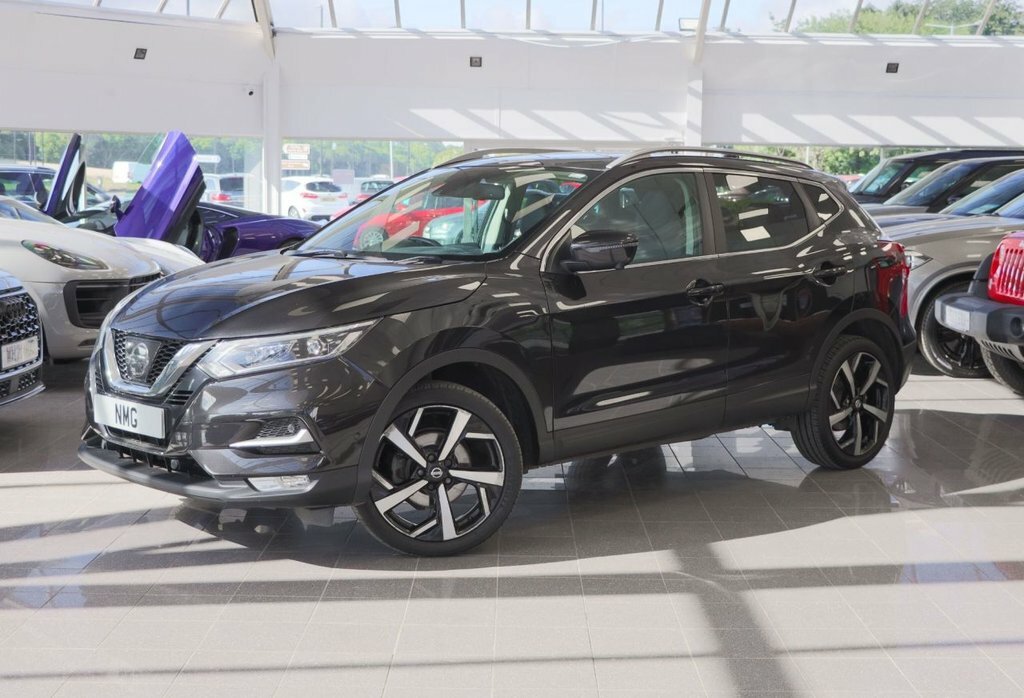 Nissan Qashqai 1.2L Tekna VF17OWD Black