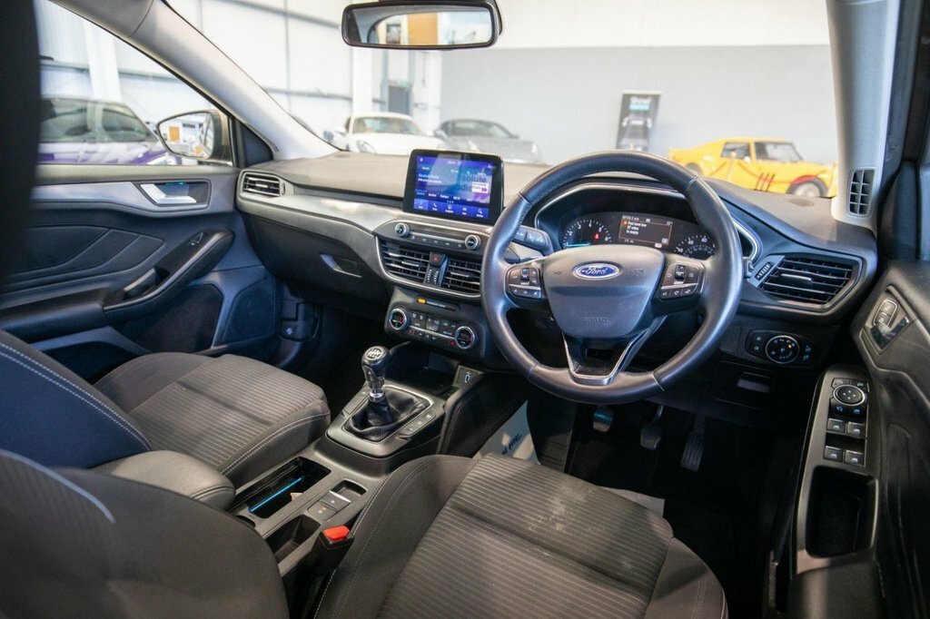 Ford Focus 1L Titanium Silver #3
