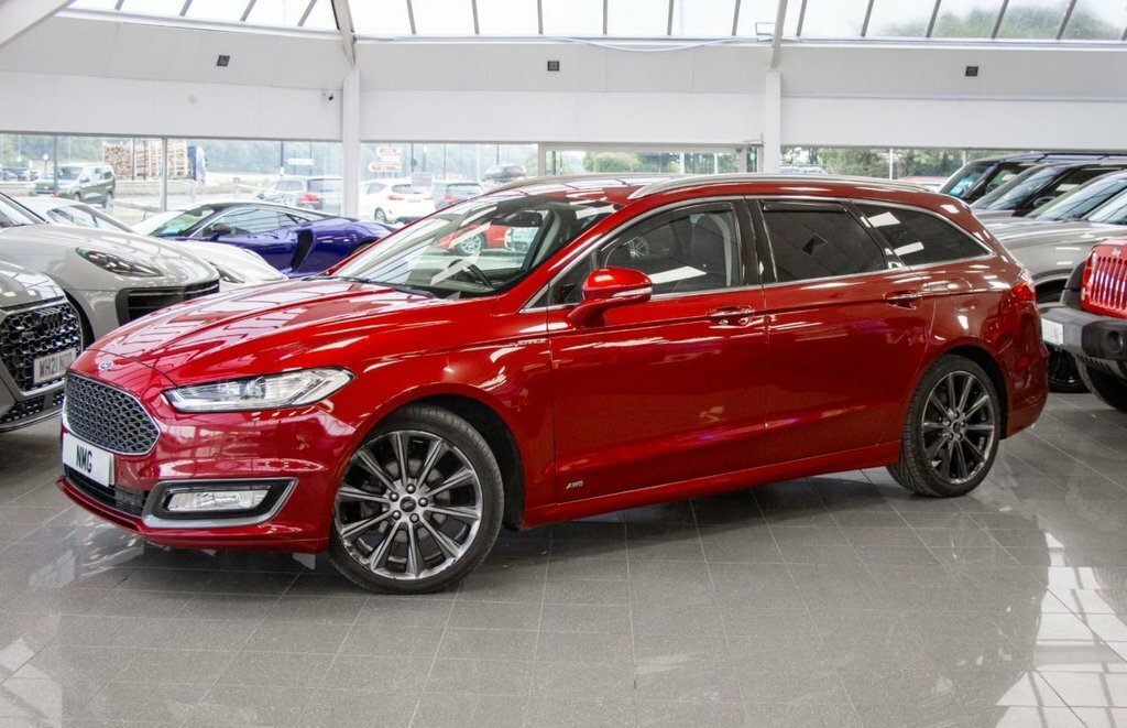 Ford Mondeo 2L Vignale Red