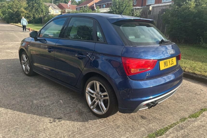Audi A1 1.4 Tfsi S Line Sportback Euro 5 Black #2
