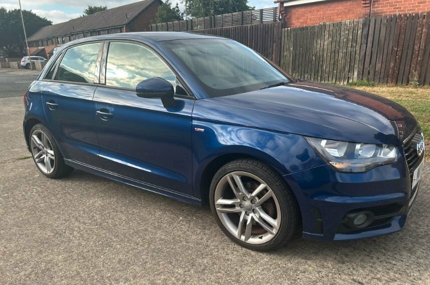 Audi A1 1.4 Tfsi S Line Sportback Euro 5 Black #1
