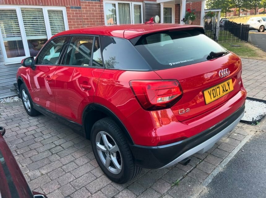 Audi Q2 1L Se Red #2