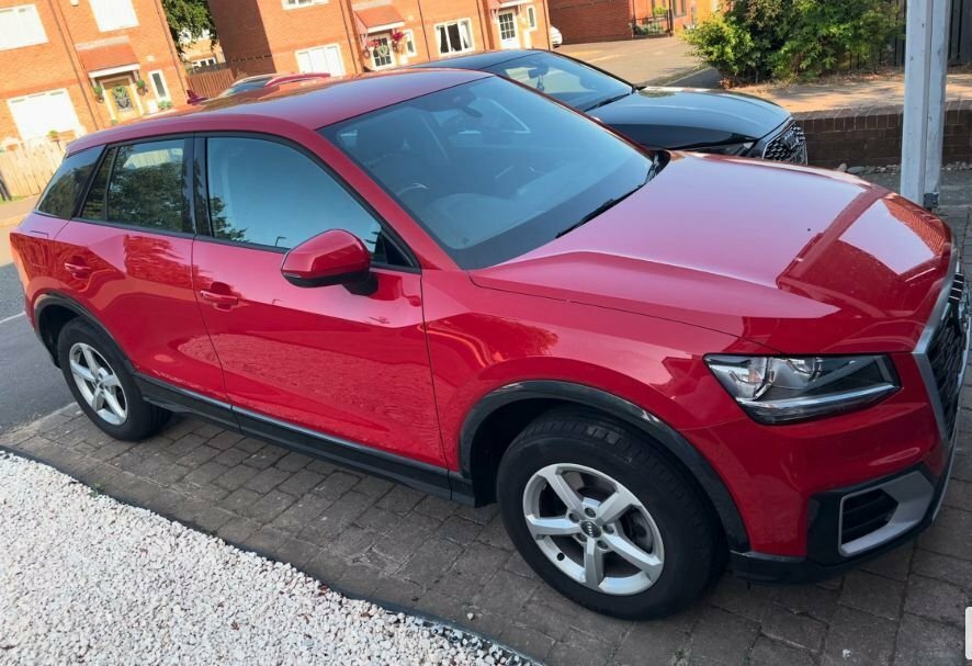 Audi Q2 1L Se Red