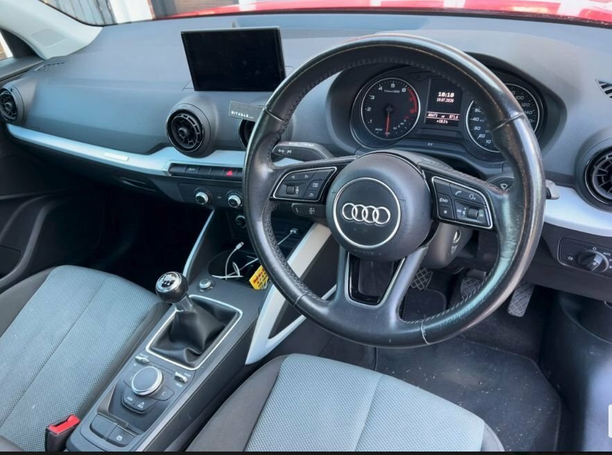 Audi Q2 1L Se Red #3