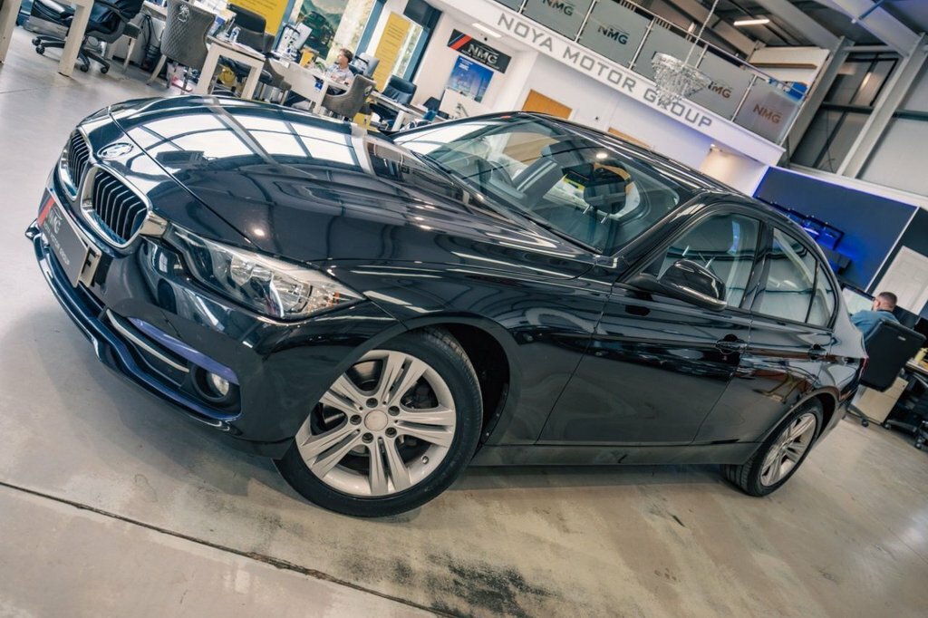 BMW 3 Series 2L Sport Black #4