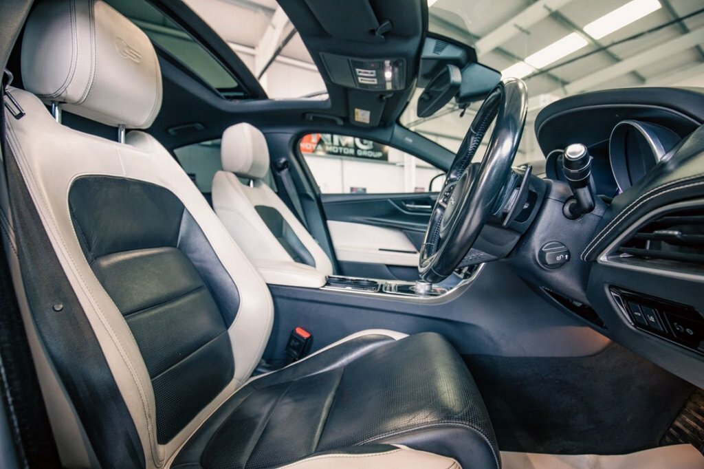 Jaguar XE 3L S Orange #2