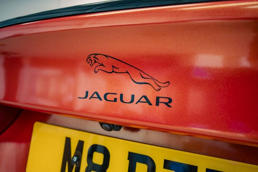 Jaguar XE 3L S Orange #4