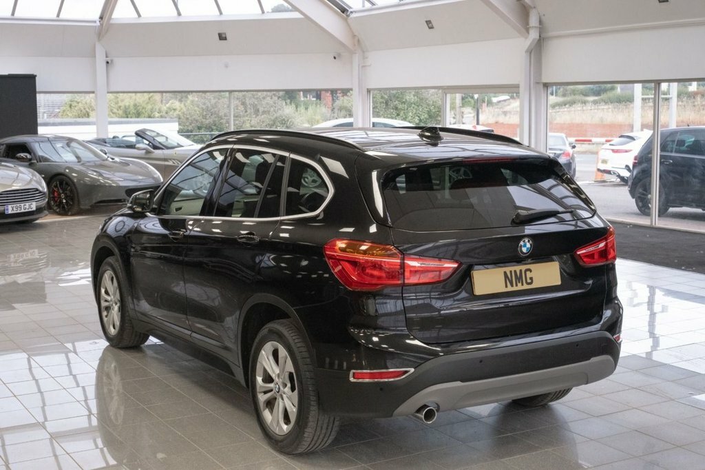 BMW X1 2L Se Black #4