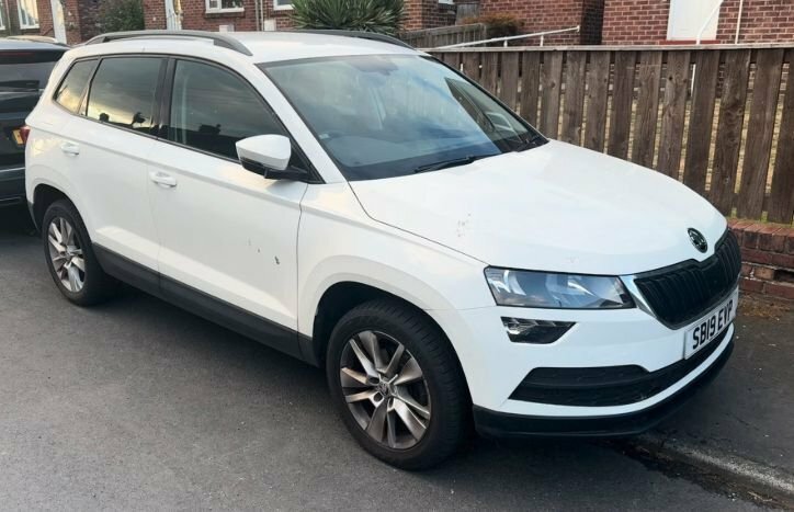Skoda Karoq 1.6L Se Technology White