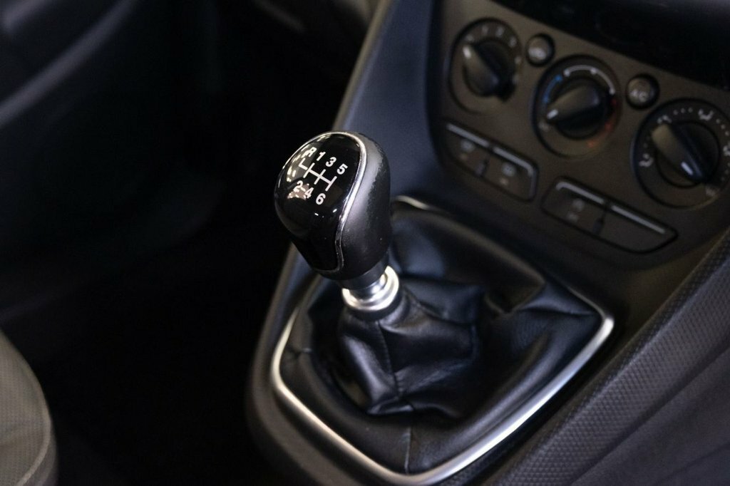Ford Grand Tourneo Connect 1.5L Titanium Blue #3