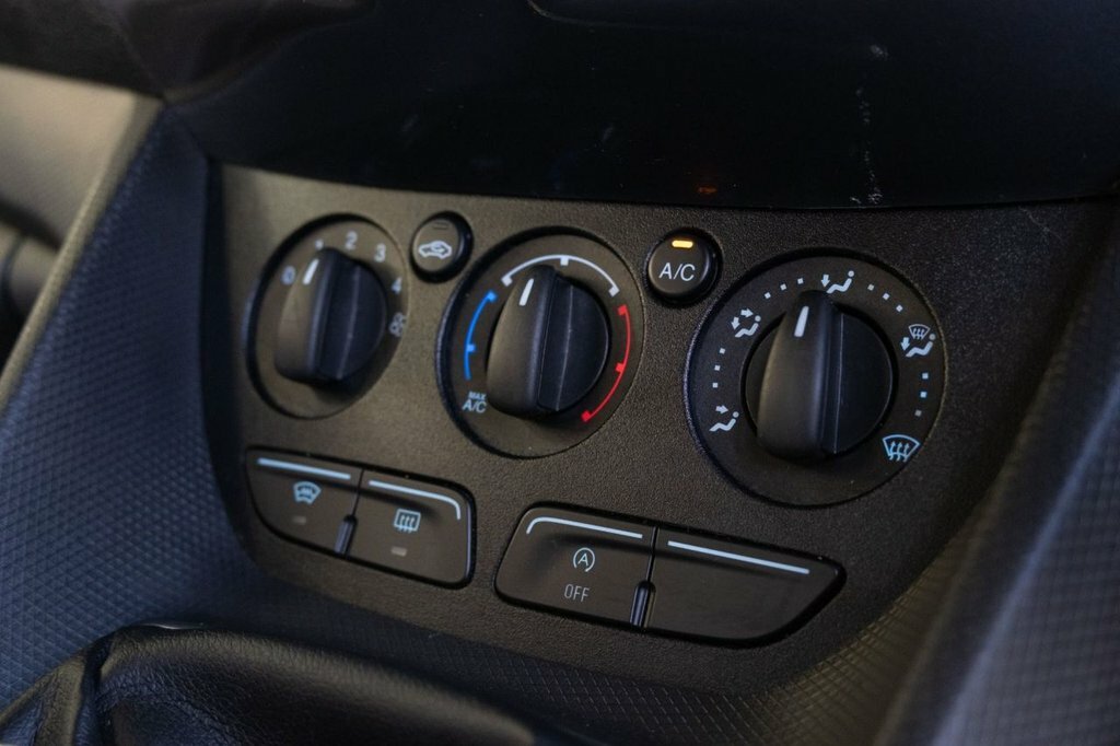 Ford Grand Tourneo Connect Tdci Zetec #32