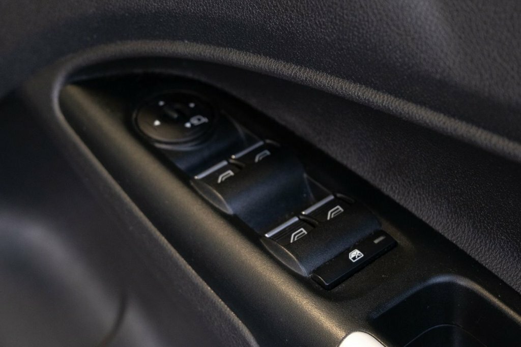 Ford Grand Tourneo Connect Tdci Zetec #25