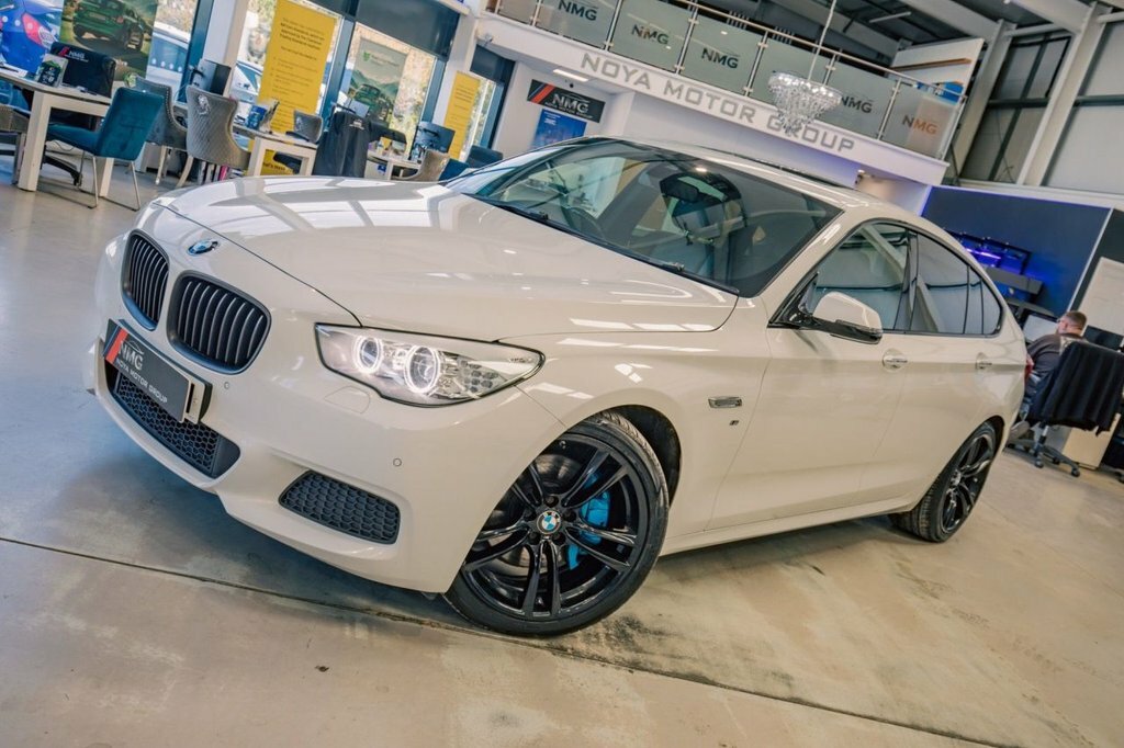 BMW 5 Series Gran Turismo 3L M Sport White #3