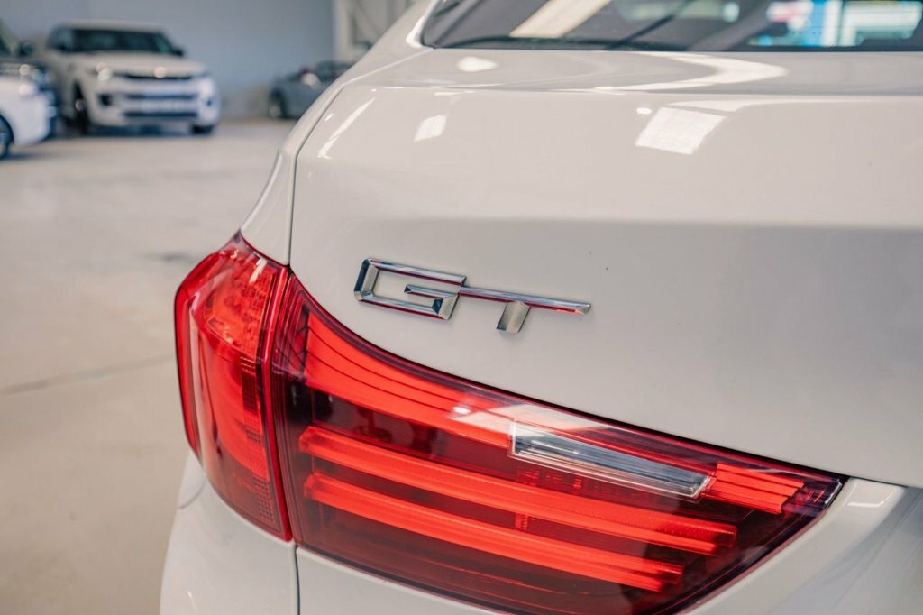BMW 5 Series Gran Turismo 3L M Sport White #4