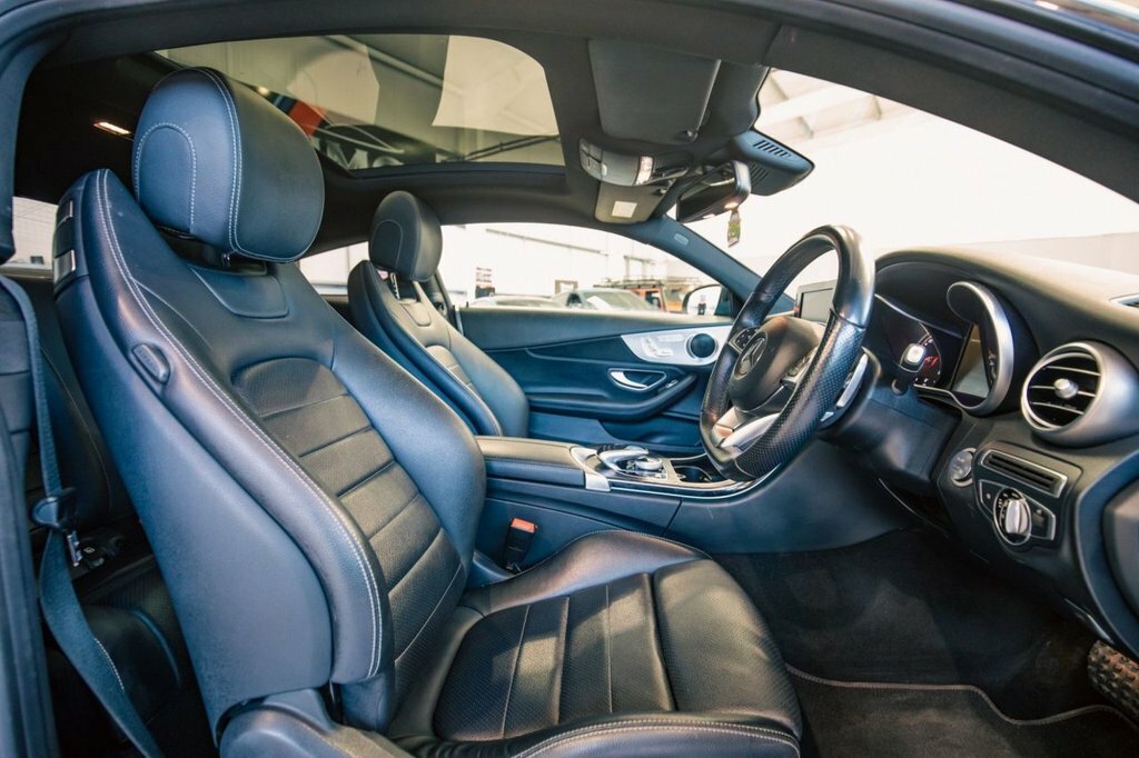 Mercedes-Benz C Class 2L Amg Line Grey #2