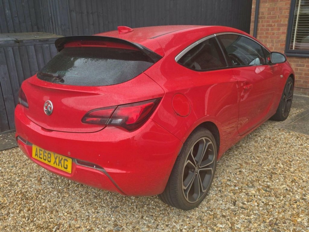 Vauxhall Astra GTC 1.4L Limited Edition Red #3