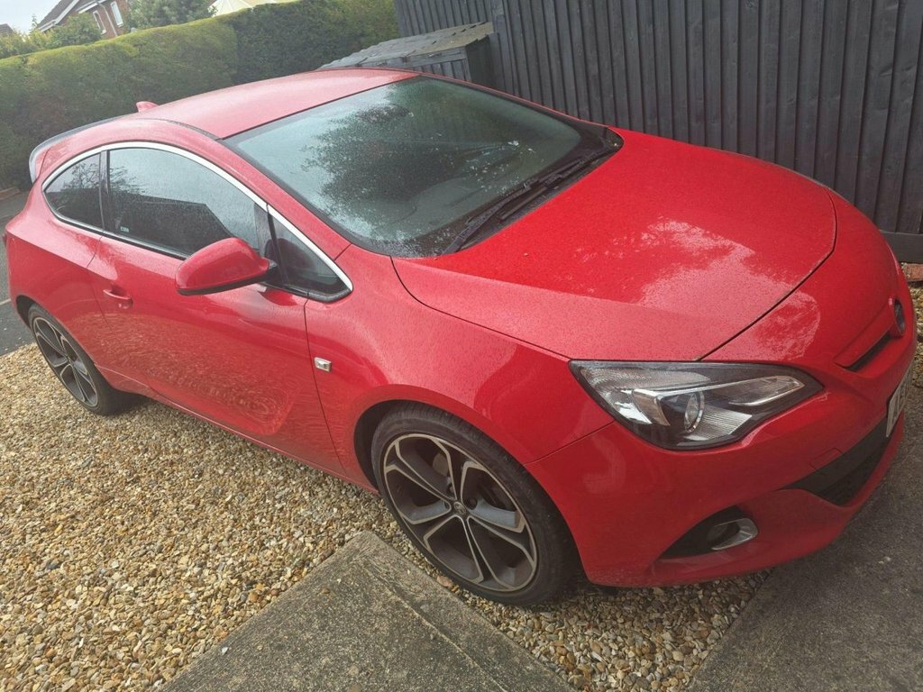 Vauxhall Astra GTC 1.4L Limited Edition Red