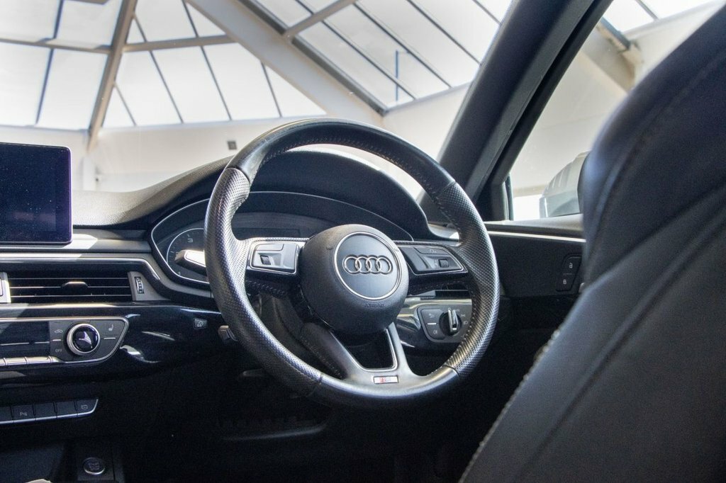 Audi A4 Avant 2L S Line Silver #2