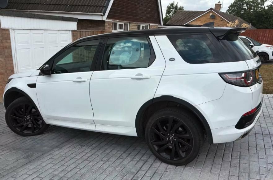Land Rover Discovery Sport 2L Hse Dynamic Lux White #2