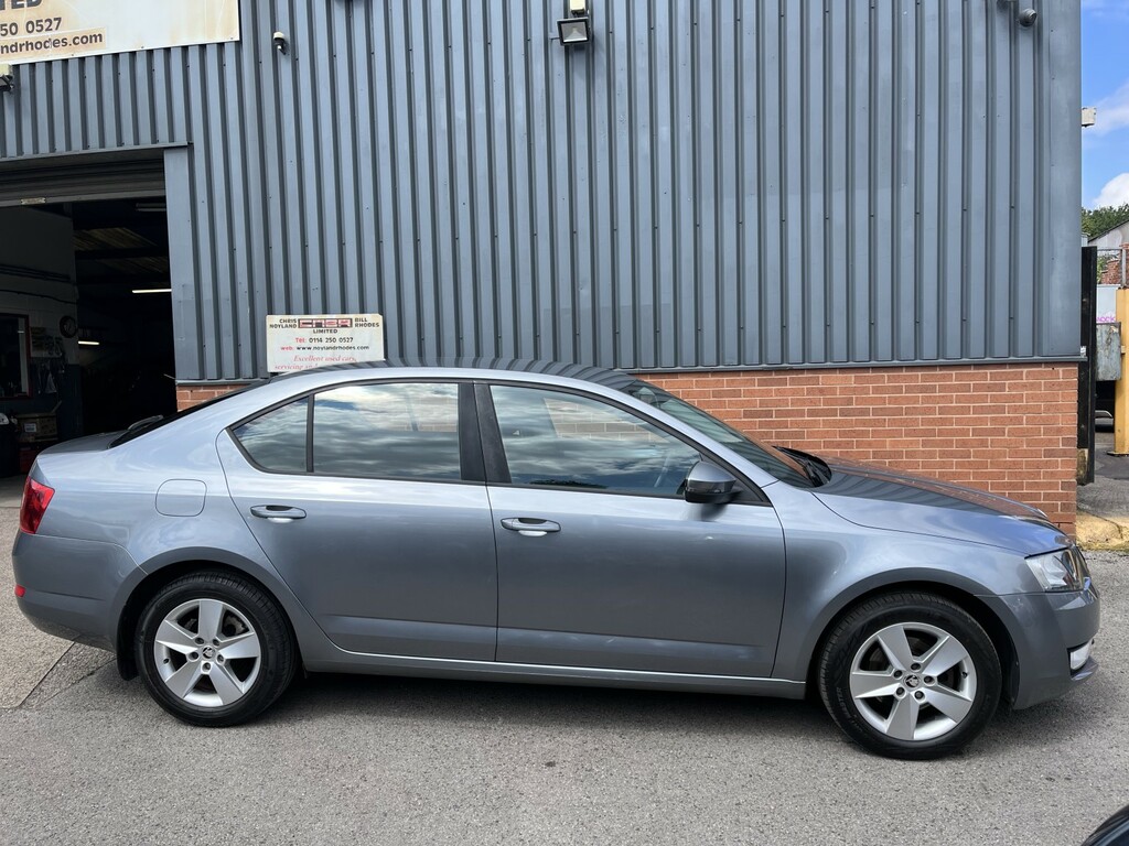 Skoda Octavia 1.4 Tsi Se Grey #2