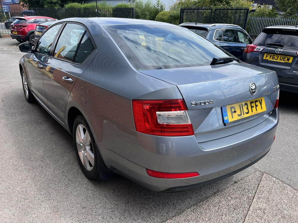 Skoda Octavia 1.4 Tsi Se Grey #5