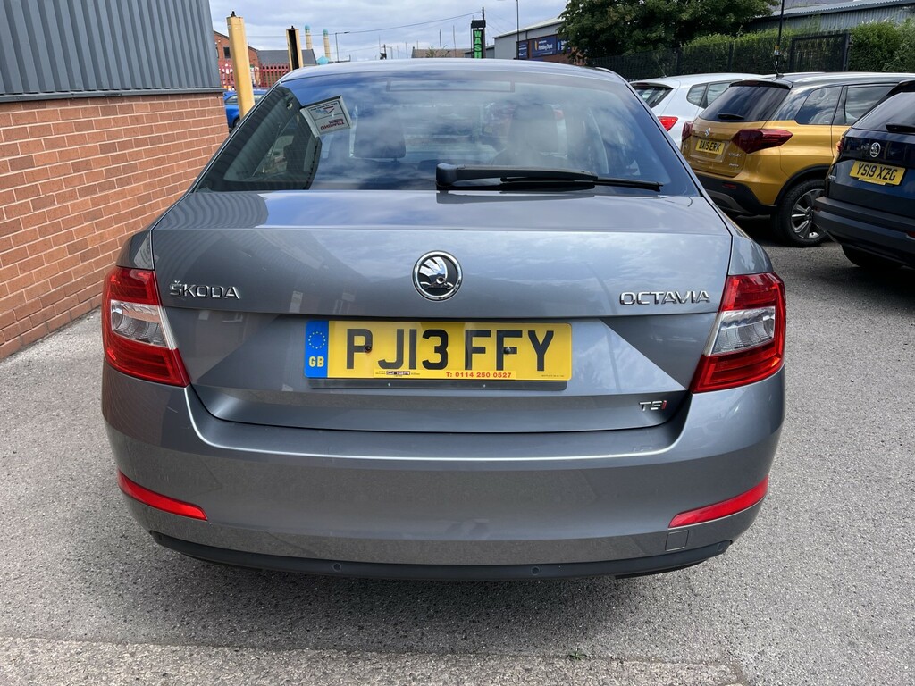 Skoda Octavia 1.4 Tsi Se Grey #4