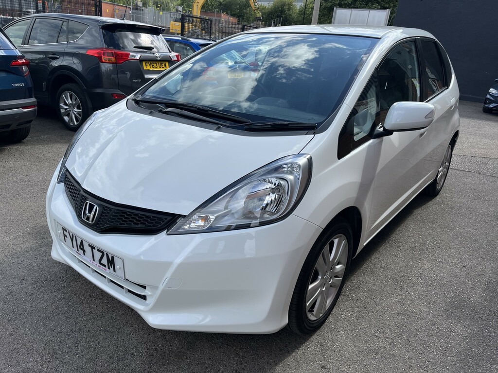 Honda Jazz 1.4 I-vtec Es Plus White #6