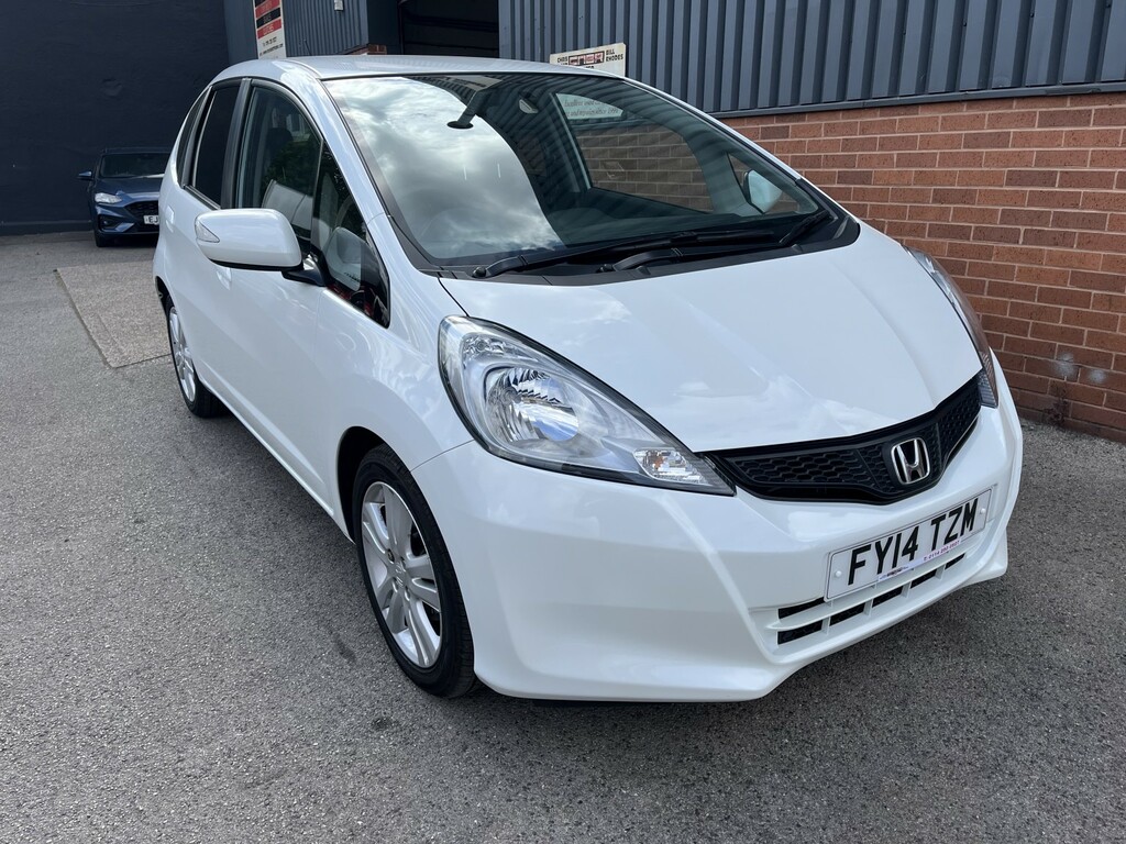 Honda Jazz 1.4 I-vtec Es Plus White