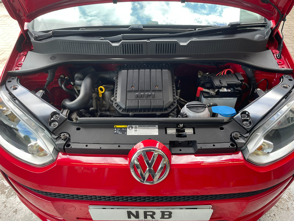 Volkswagen Up High 1.0 75 Ps 5-Speed Red #17