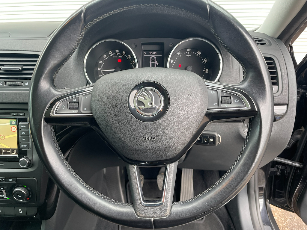 Skoda Yeti Suv Outdoor Elegance 2.0 Tdi 4X4 2014 Green #14