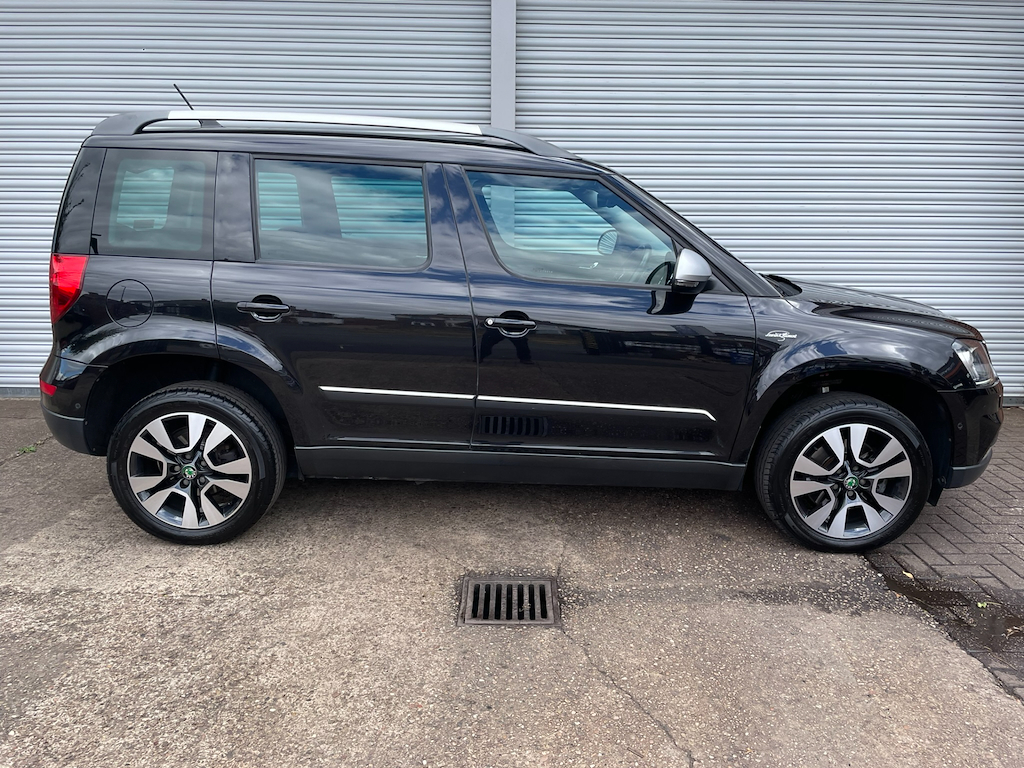 Skoda Yeti Outdoor Laurin And Klement Tdi Cr Black #3