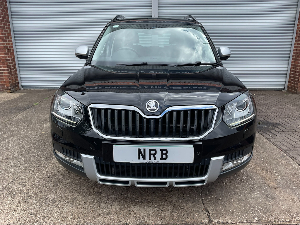 Skoda Yeti Outdoor Laurin And Klement Tdi Cr Black #2
