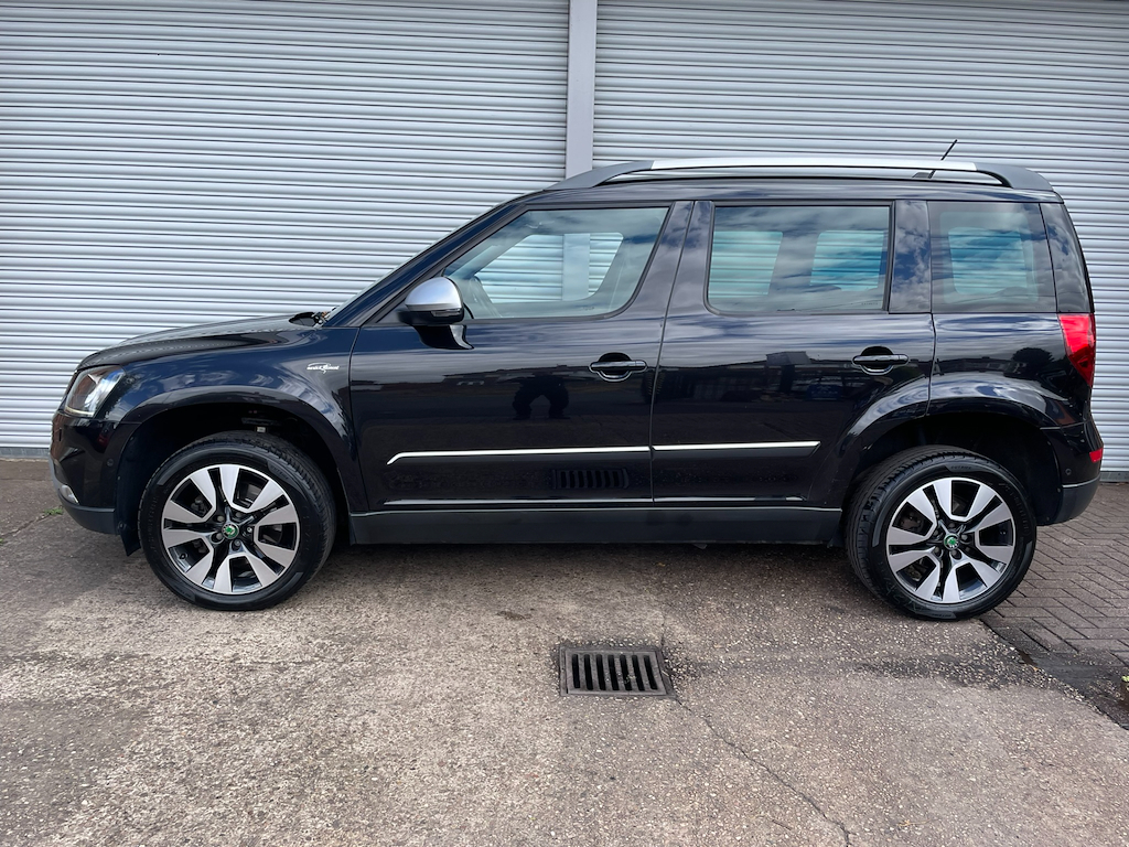 Skoda Yeti Outdoor Laurin And Klement Tdi Cr Black #4