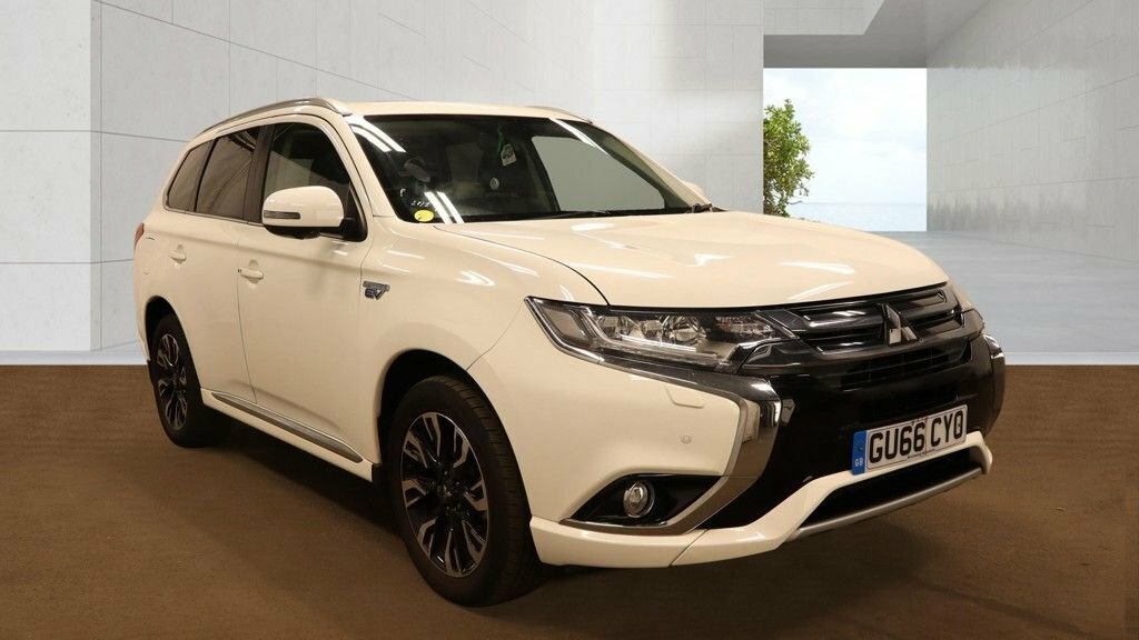 Mitsubishi Outlander 2.0H 12Kwh Gx4h Suv Plug-in Hybrid Cvt White