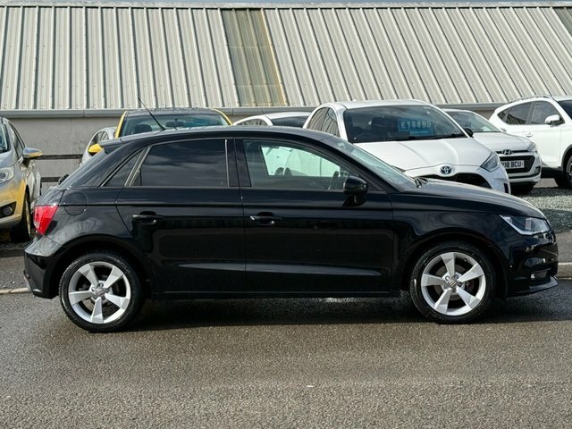 Audi A1 Tfsi Sport Sportback Black #2