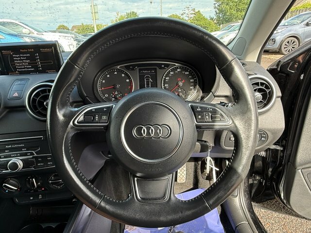 Audi A1 Tfsi Sport Sportback Black #6
