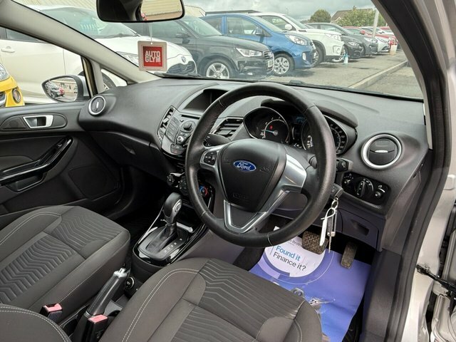 Ford Fiesta Ecoboost Zetec Hatchback Silver #5